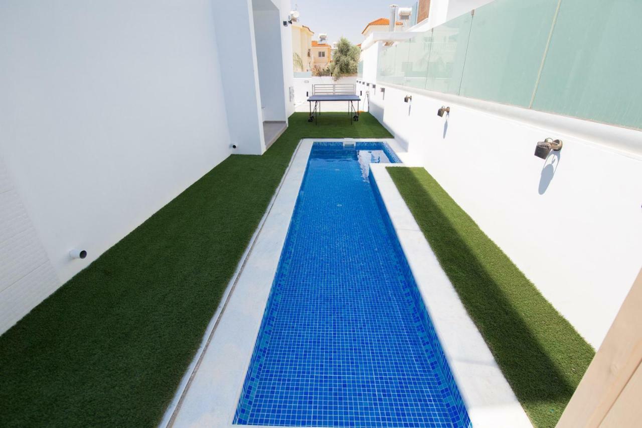 Villa Lynn Boutique Beachfront Ayia Napa Exterior foto