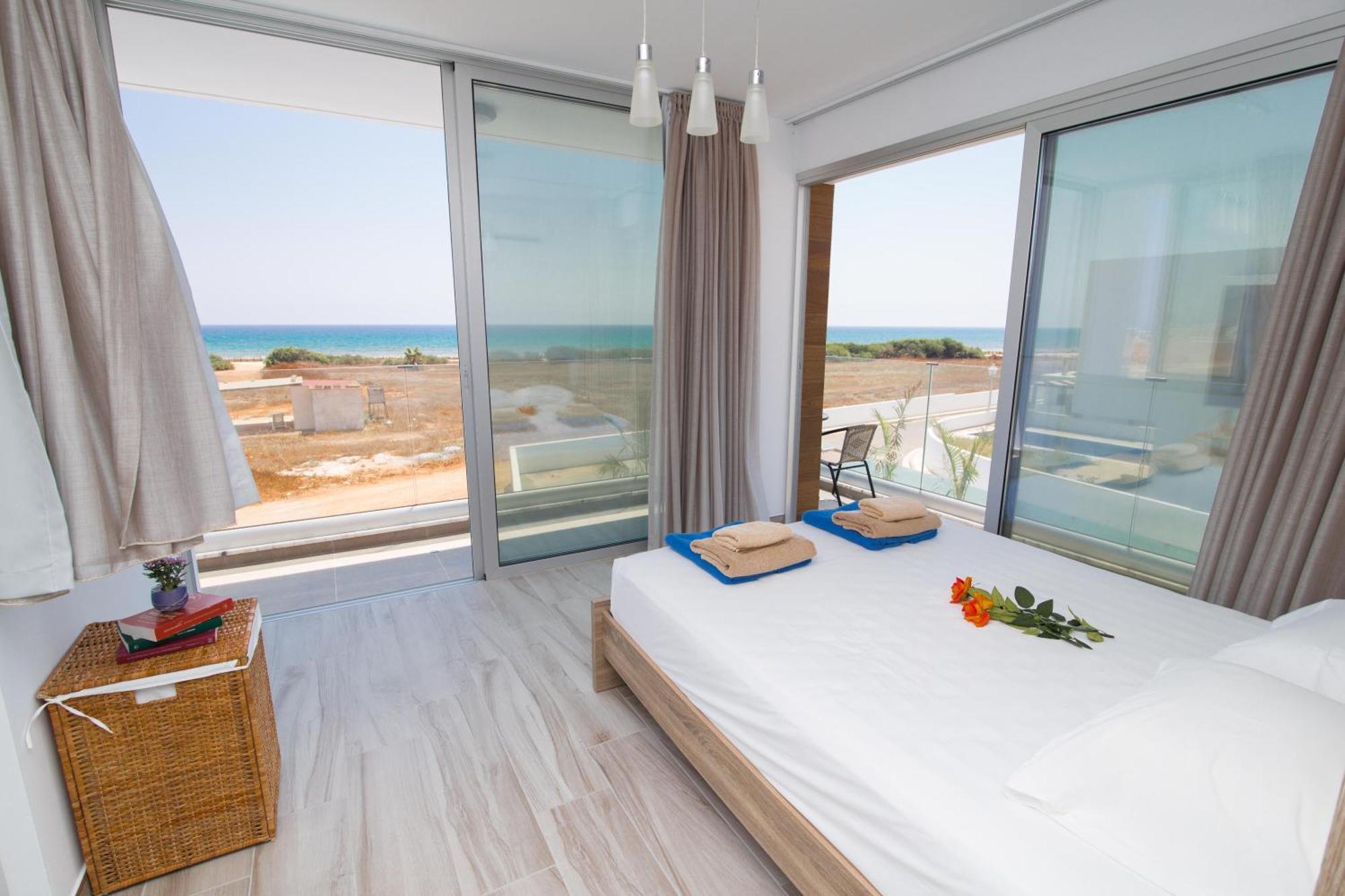 Villa Lynn Boutique Beachfront Ayia Napa Exterior foto